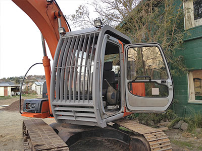Digger Cage